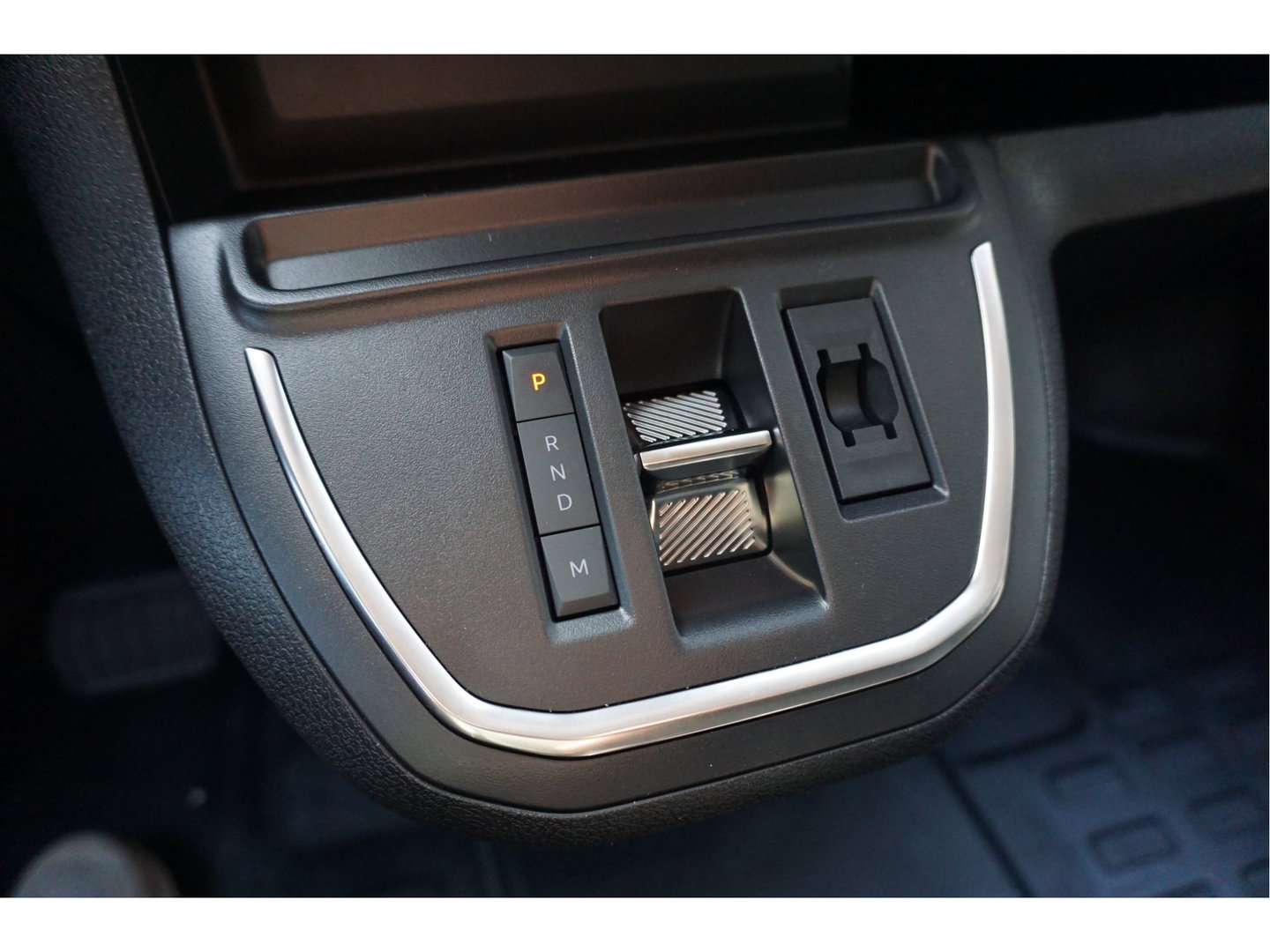 Peugeot Expert 2.0D 180PK EAT8 AUT L2H1 BPM VRIJ!! Navi, Camera, Climate, Stuur verw. Cruise!! Nr. 02