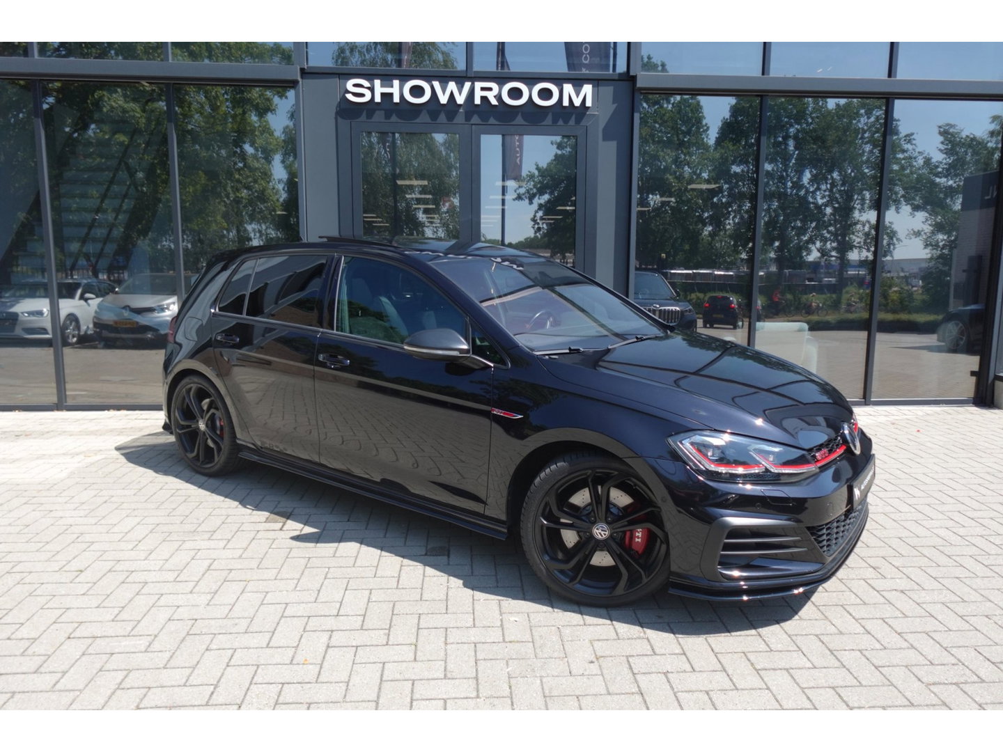 Volkswagen Golf 2.0 TSI GTI TCR AKRA PANO KEYLESS