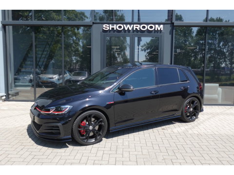 Volkswagen Golf 2.0 TSI GTI TCR AKRA PANO KEYLESS