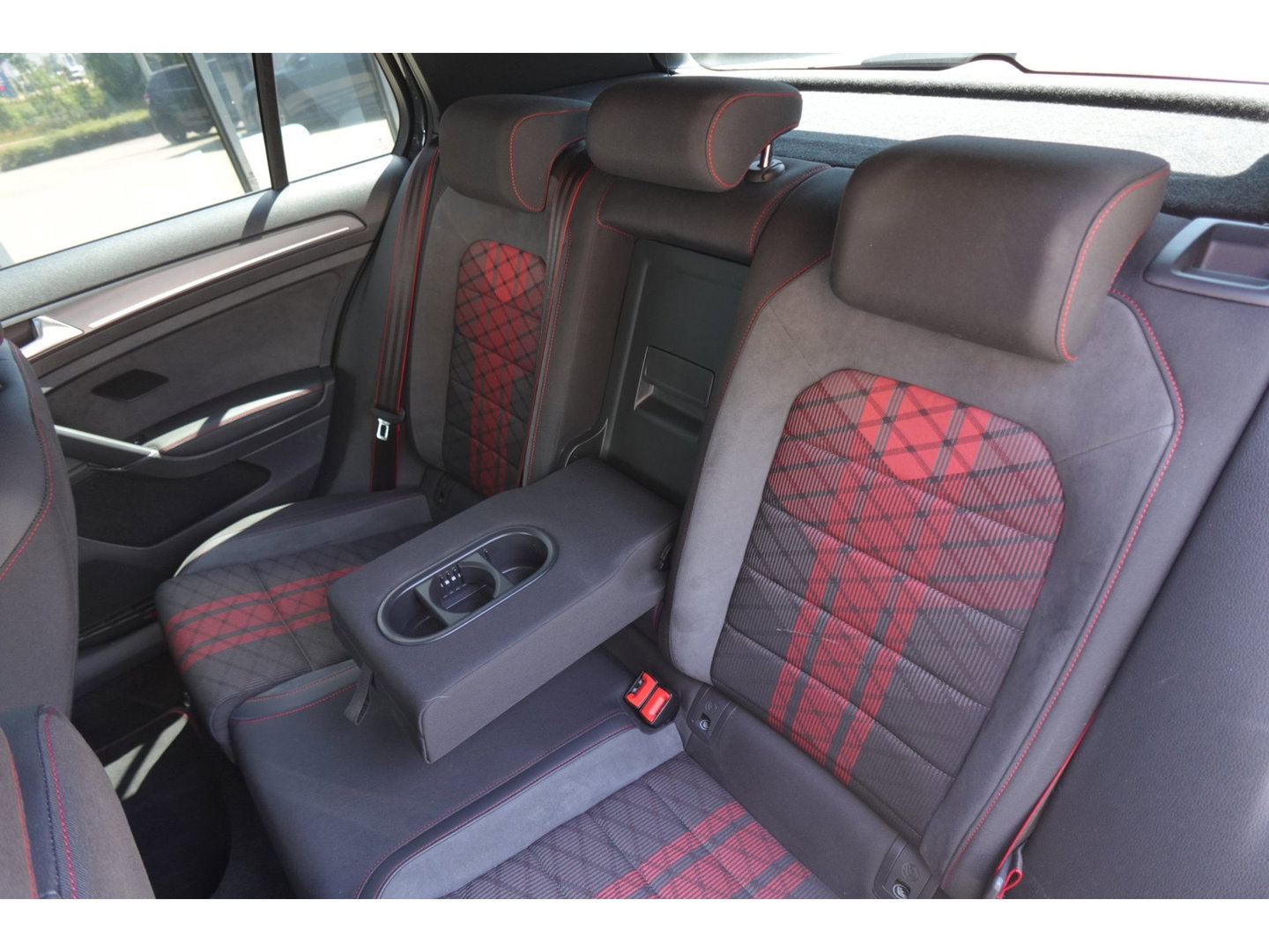 Volkswagen Golf 2.0 TSI GTI TCR AKRA PANO KEYLESS