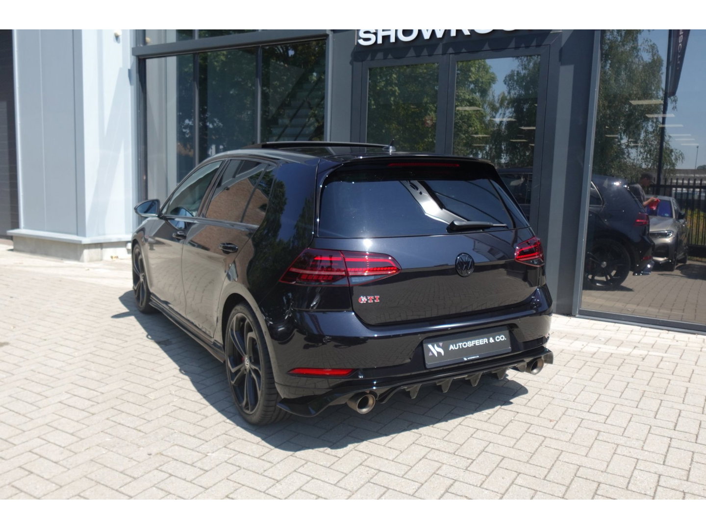 Volkswagen Golf 2.0 TSI GTI TCR AKRA PANO KEYLESS