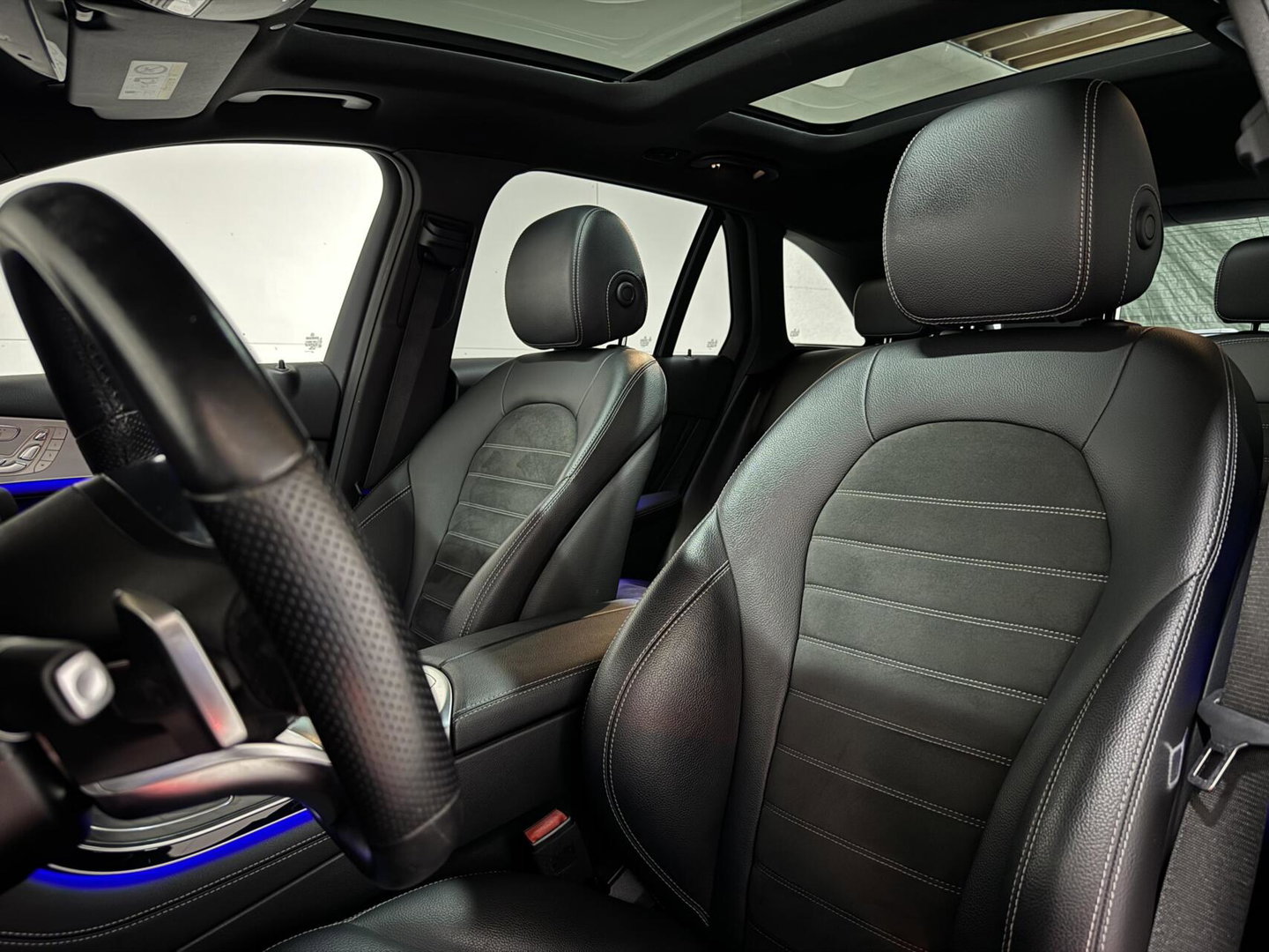 Mercedes-Benz GLC 300e 4MATIC AMG Pano Luchtvering Burmester 360º