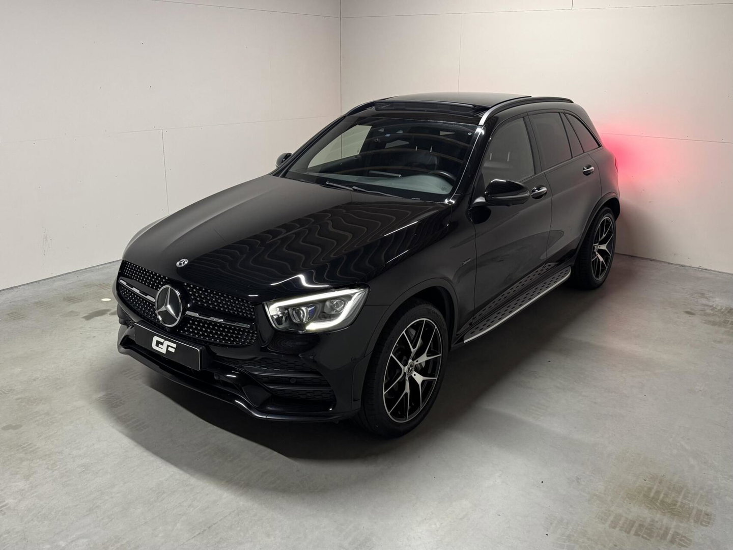 Mercedes-Benz GLC 300e 4MATIC AMG Pano Luchtvering Burmester 360º