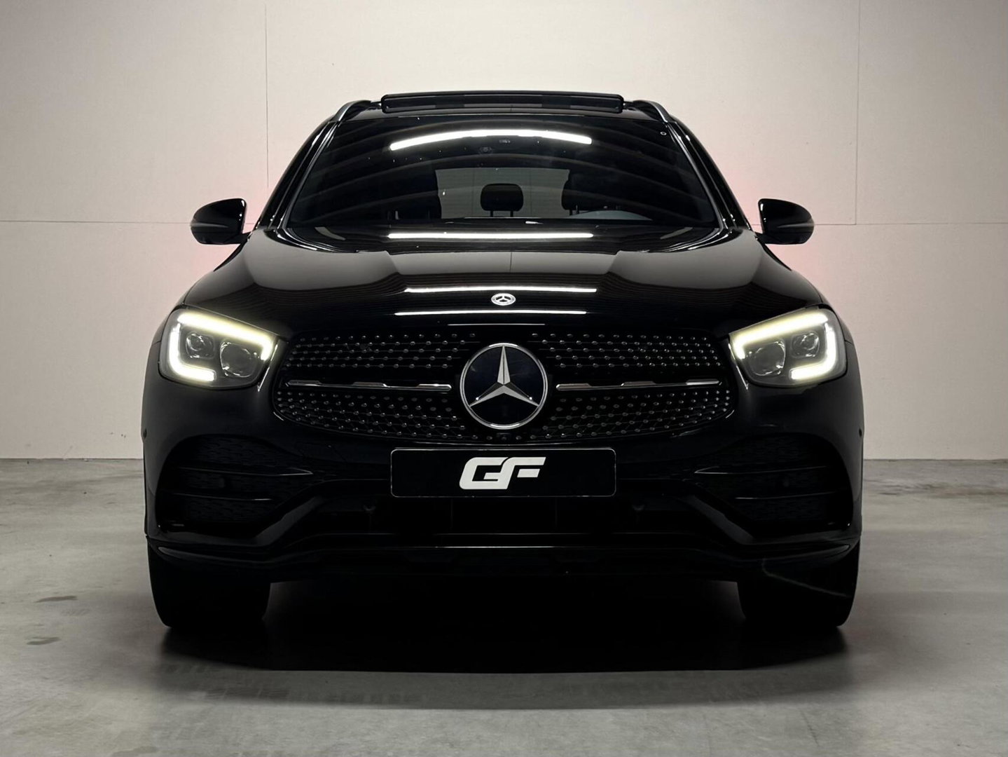 Mercedes-Benz GLC 300e 4MATIC AMG Pano Luchtvering Burmester 360º