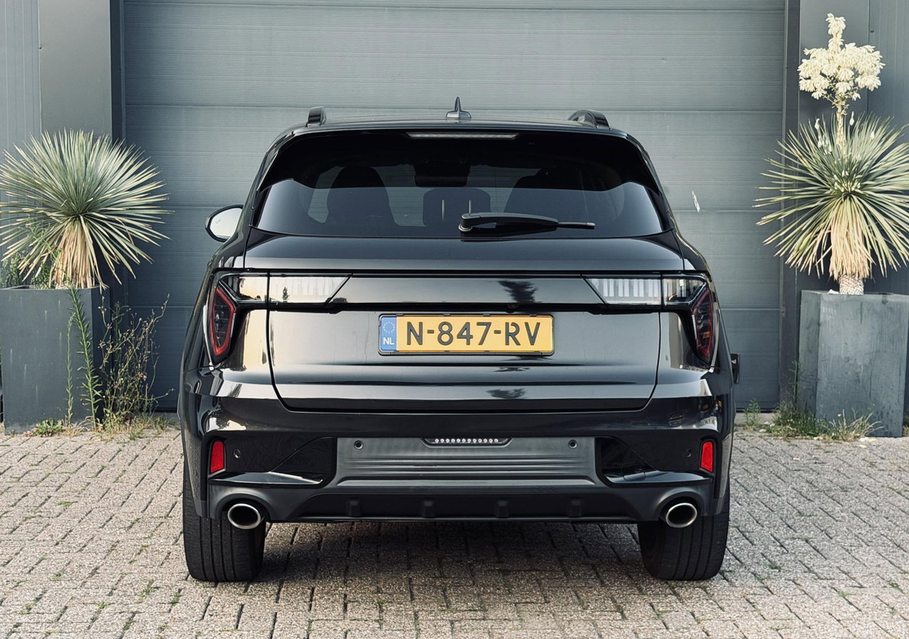 Lynk & Co 01