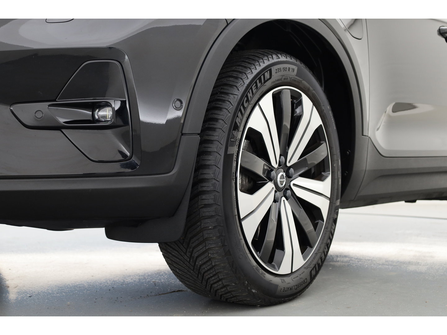 Volvo XC40 1.5 T5 Plug-in hybrid Ultimate Dark | Prijs rijklaar | Pano-dak | 360 camera | H&K Audio | Adap. cruise | Blis | Elek. Stoelen |