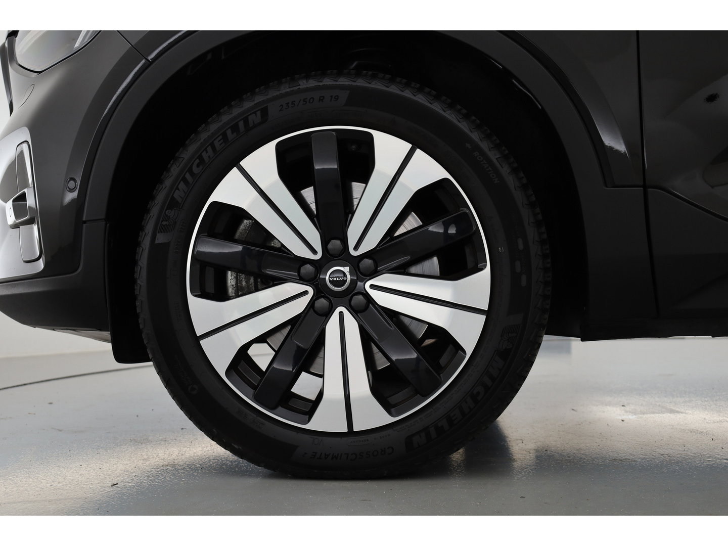 Volvo XC40 1.5 T5 Plug-in hybrid Ultimate Dark | Prijs rijklaar | Pano-dak | 360 camera | H&K Audio | Adap. cruise | Blis | Elek. Stoelen |