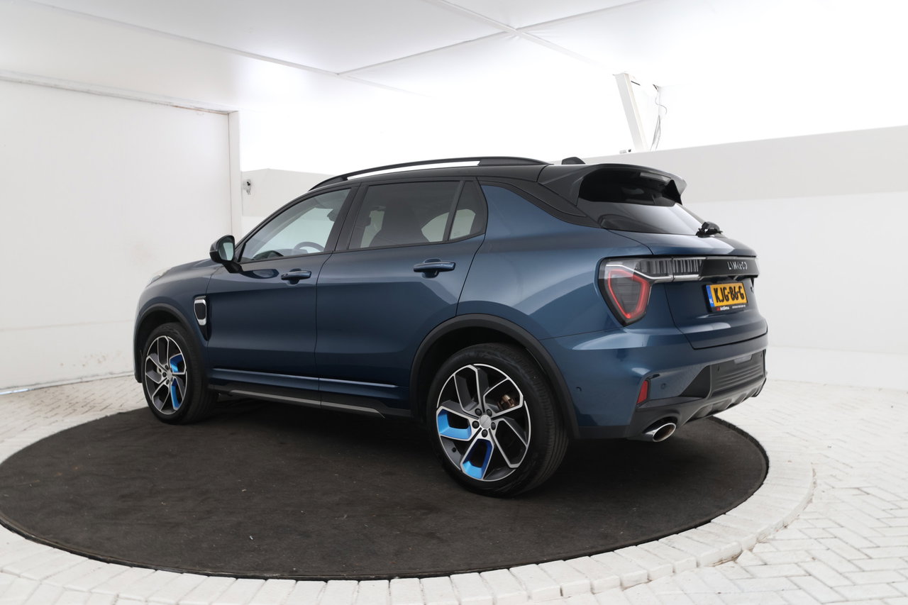 Lynk & Co 01