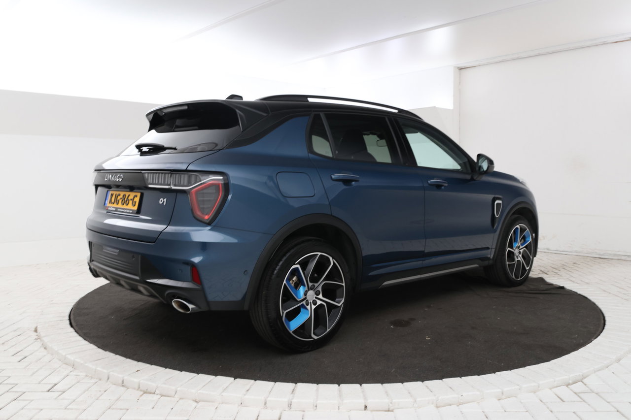 Lynk & Co 01
