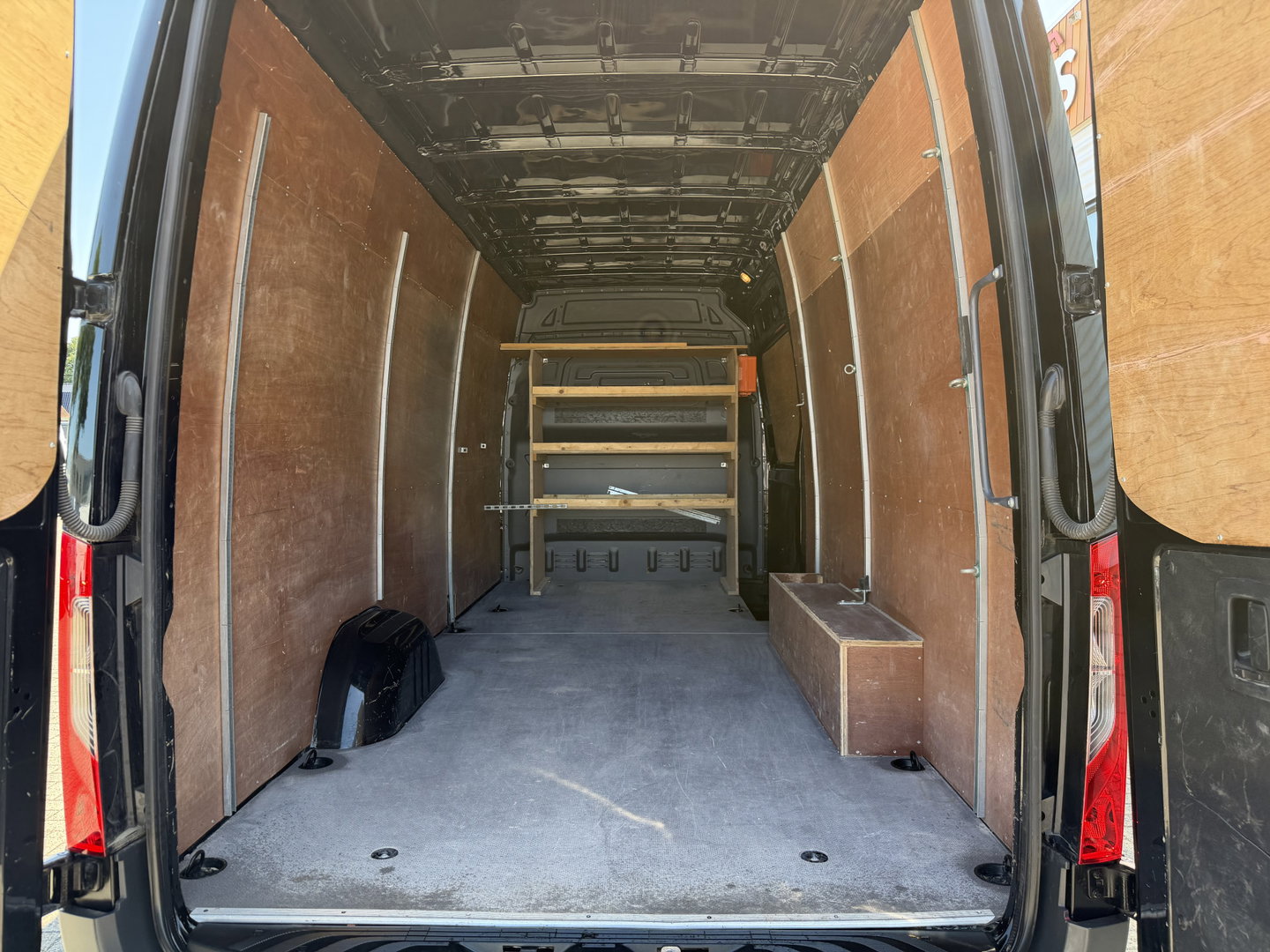 Mercedes-Benz Sprinter 315 1.9 CDI L3H2 / vaste prijs rijklaar € 28.950 ex btw / euro 6 / bpm vrij / lease vanaf € 473 / cruise en climate control / Apple Carplay Android Auto