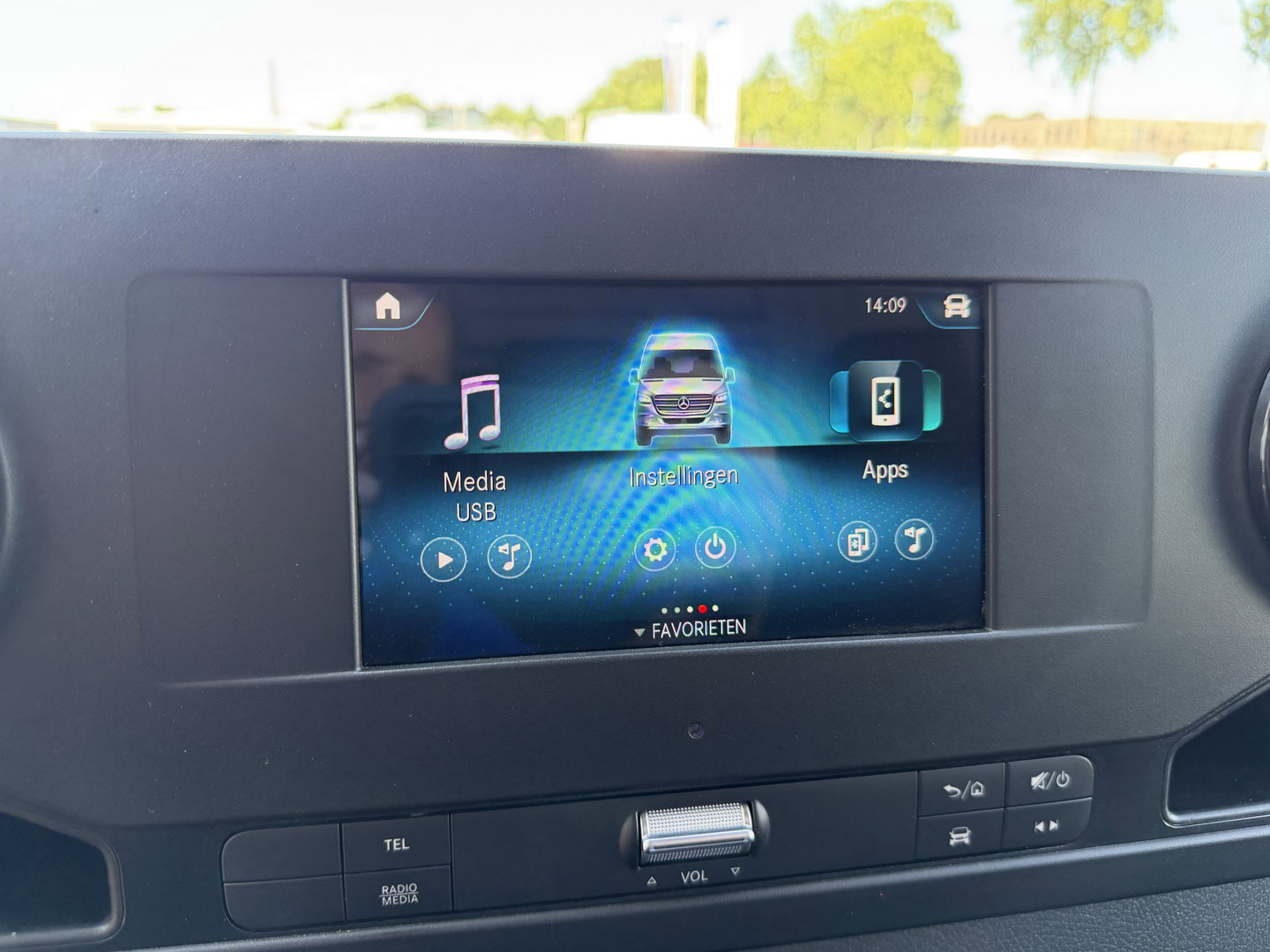 Mercedes-Benz Sprinter 315 1.9 CDI L3H2 / vaste prijs rijklaar € 28.950 ex btw / euro 6 / bpm vrij / lease vanaf € 473 / cruise en climate control / Apple Carplay Android Auto