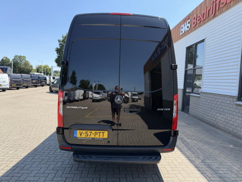 Mercedes-Benz Sprinter 315 1.9 CDI L3H2 / vaste prijs rijklaar € 28.950 ex btw / euro 6 / bpm vrij / lease vanaf € 473 / cruise en climate control / Apple Carplay Android Auto