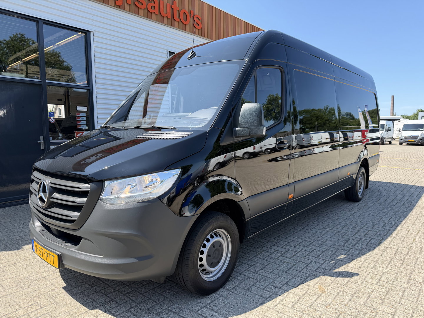 Mercedes-Benz Sprinter 315 1.9 CDI L3H2 / vaste prijs rijklaar € 28.950 ex btw / euro 6 / bpm vrij / lease vanaf € 473 / cruise en climate control / Apple Carplay Android Auto