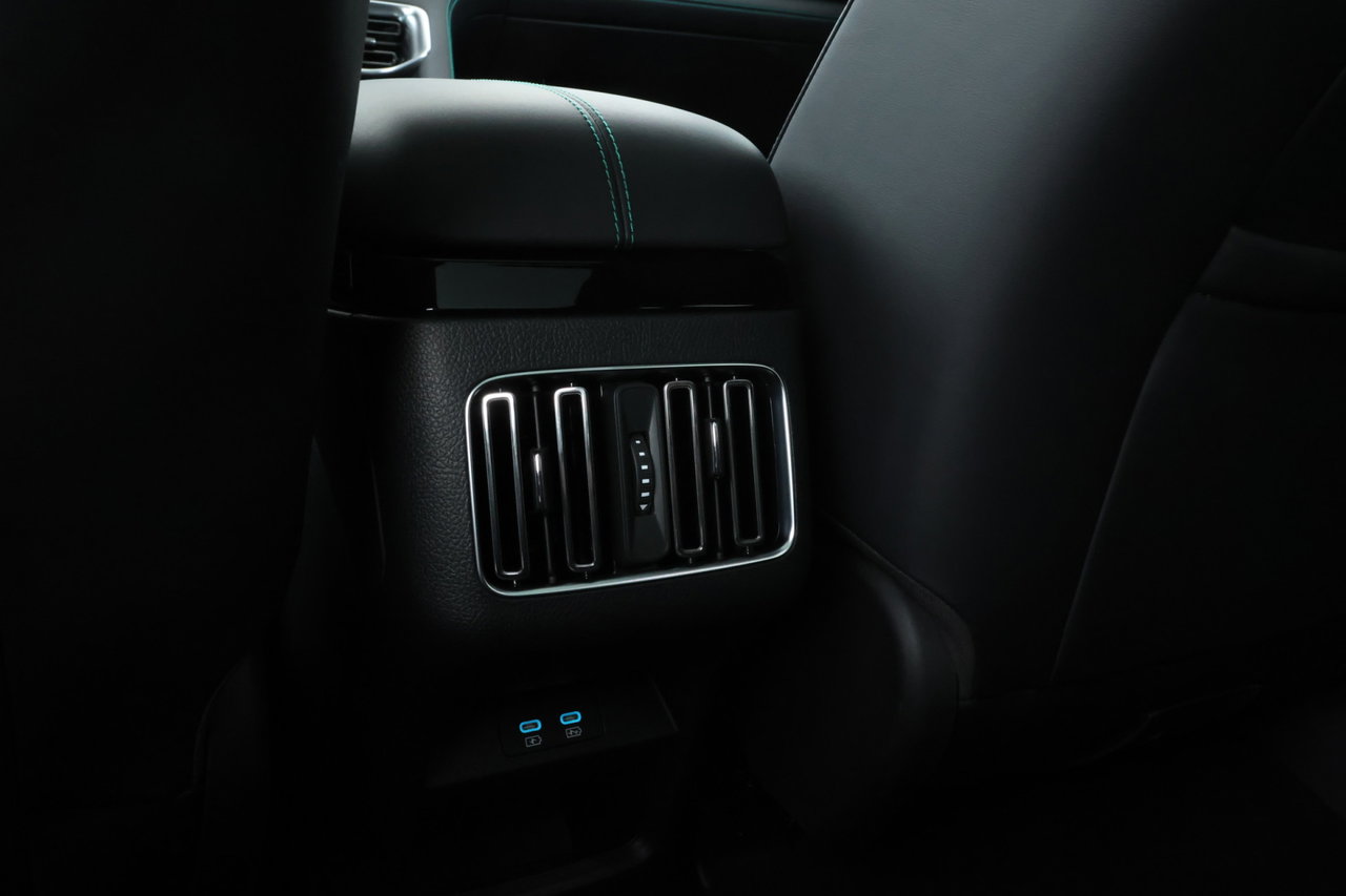 BYD SEAL U