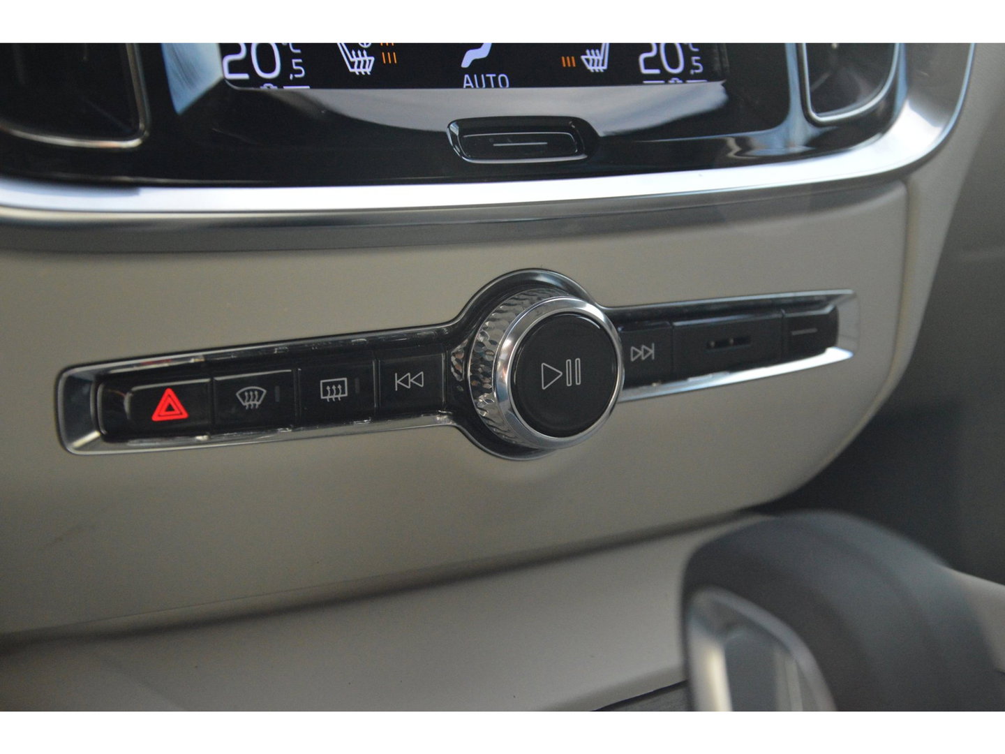 Volvo V60 Cross Country B5 AWD | Panoramadak | Adaptive Cruise | Harman/Kardon | Stoel + Stuur verwarmd | Trekhaak 1800KG |