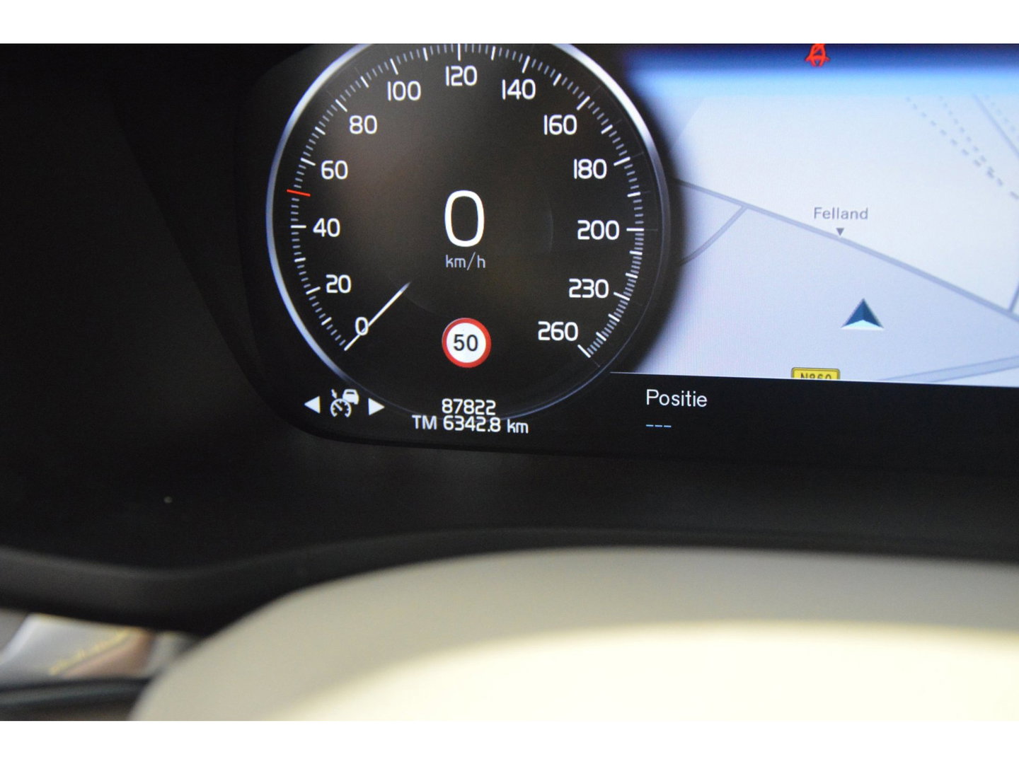 Volvo V60 Cross Country B5 AWD | Panoramadak | Adaptive Cruise | Harman/Kardon | Stoel + Stuur verwarmd | Trekhaak 1800KG |