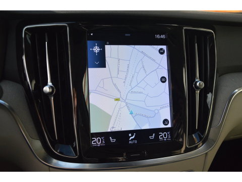 Volvo V60 Cross Country B5 AWD | Panoramadak | Adaptive Cruise | Harman/Kardon | Stoel + Stuur verwarmd | Trekhaak 1800KG |