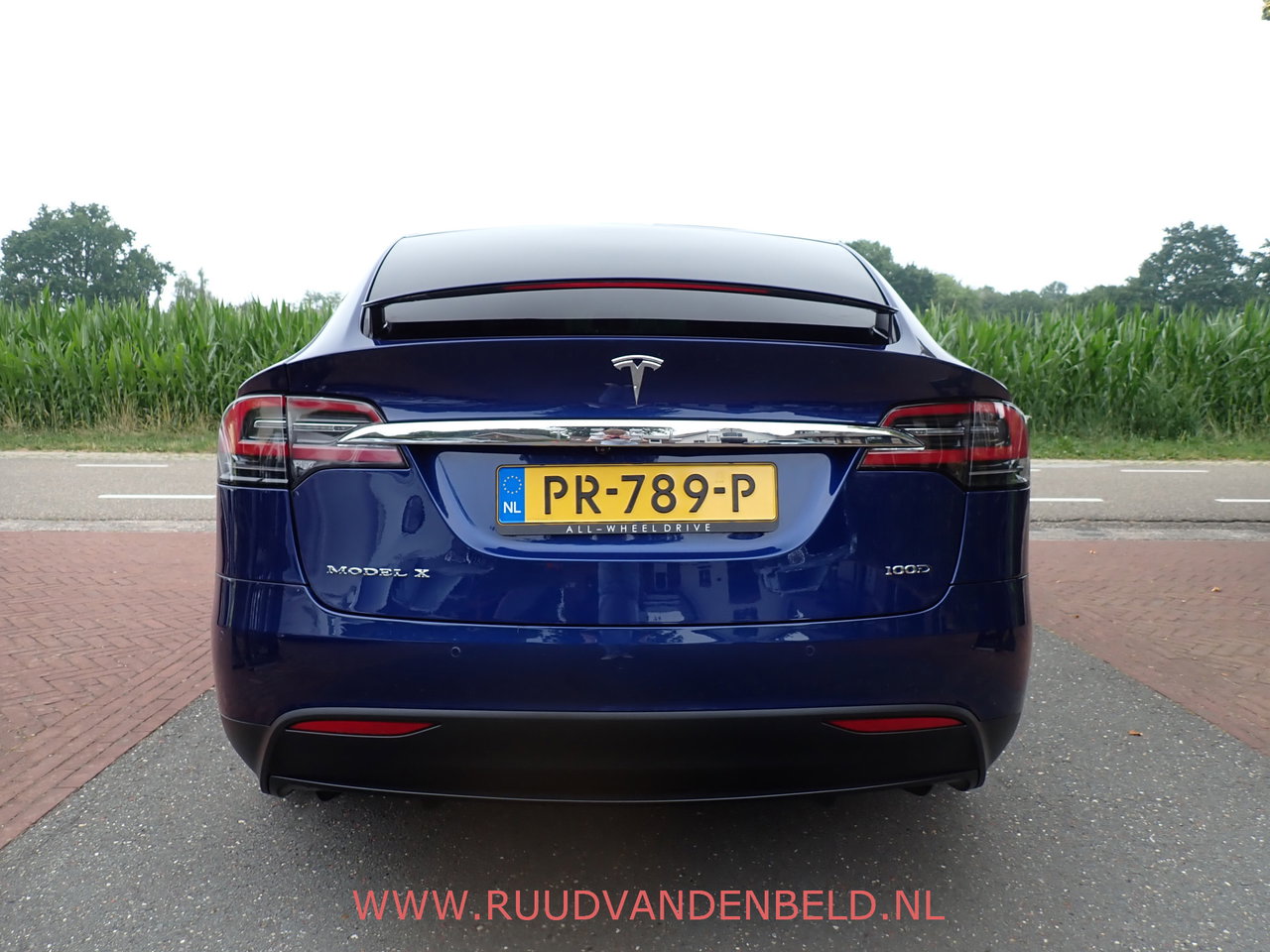 Tesla Model X