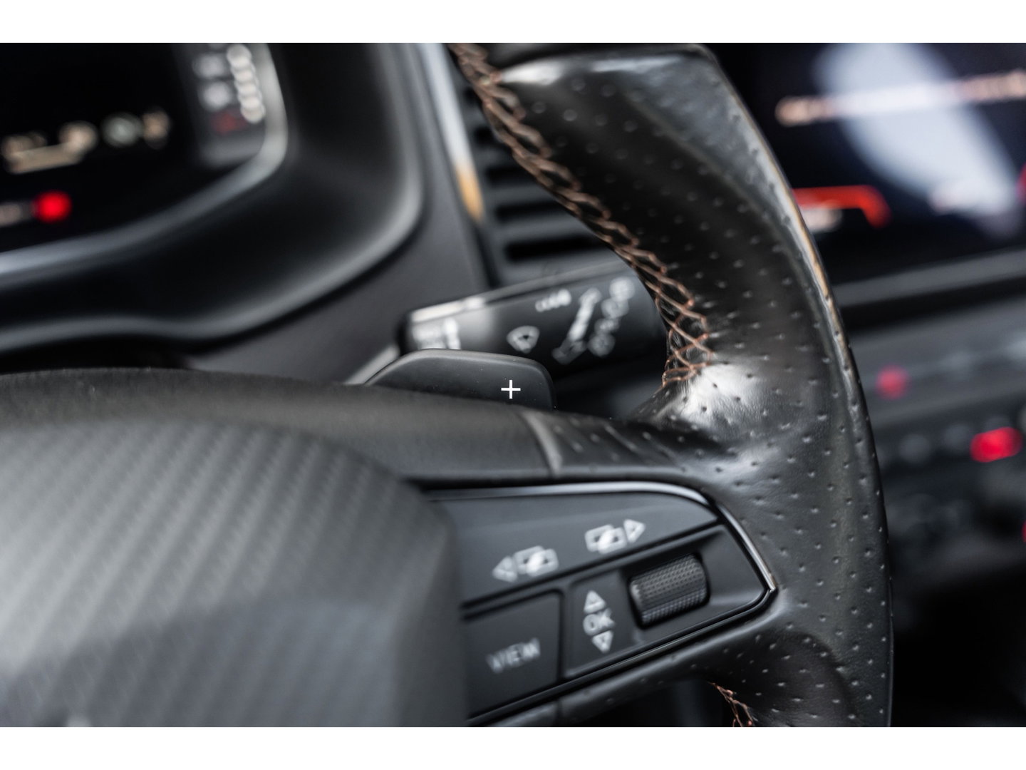 CUPRA Ateca 2.0 TSI 4DRIVE LIMITED AKRA CARBON PANO BREMBO