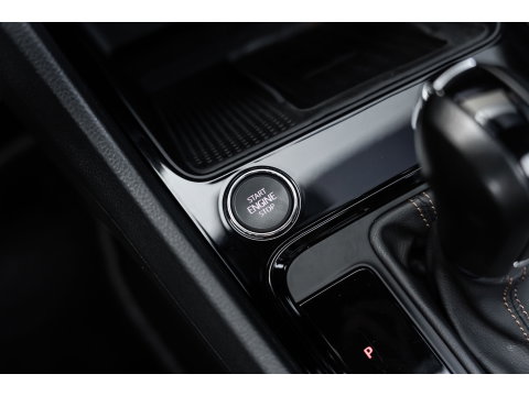 CUPRA Ateca 2.0 TSI 4DRIVE LIMITED AKRA CARBON PANO BREMBO