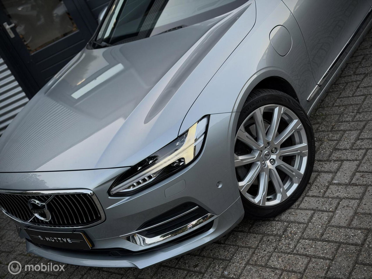 Volvo S90