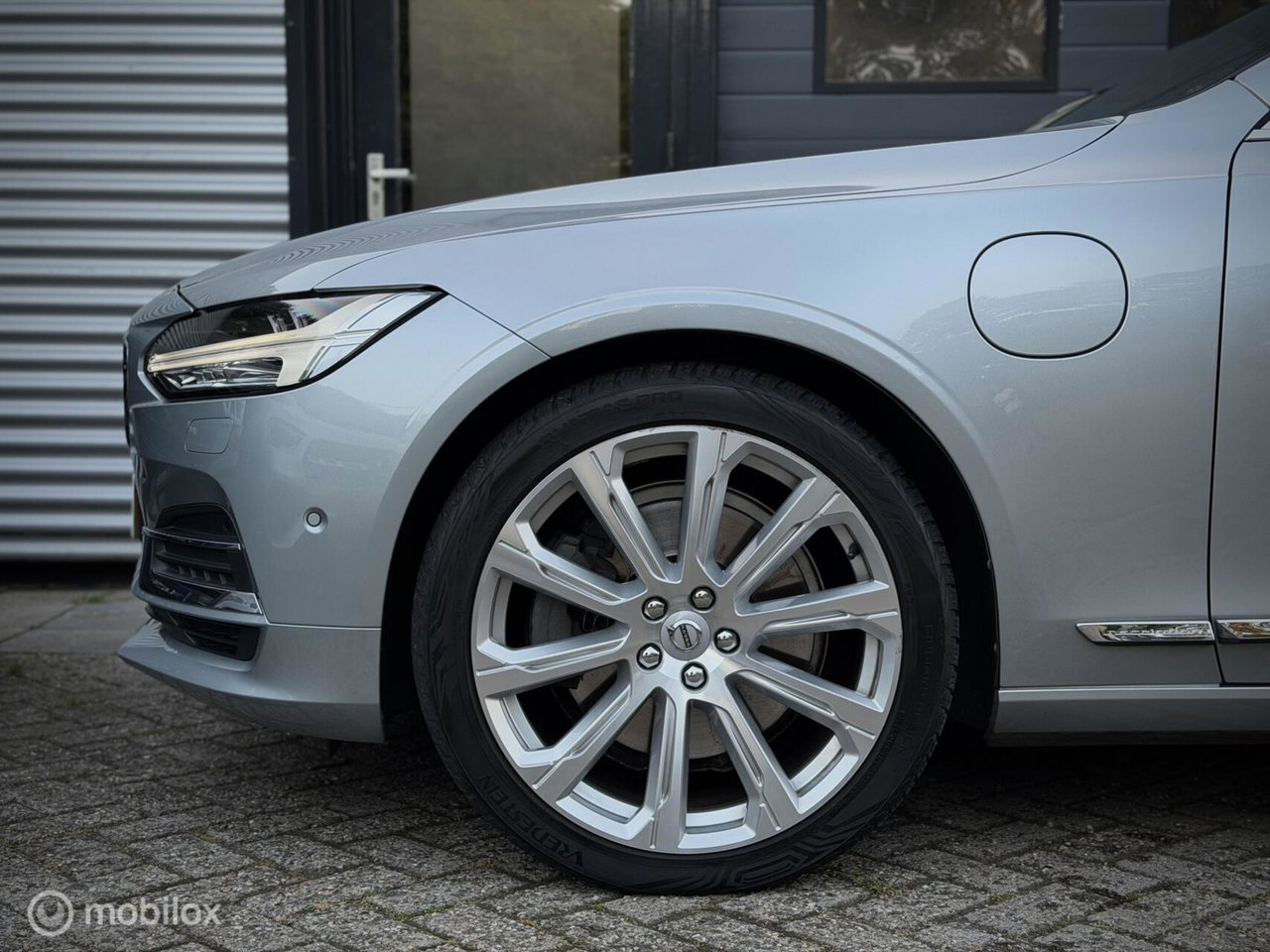 Volvo S90