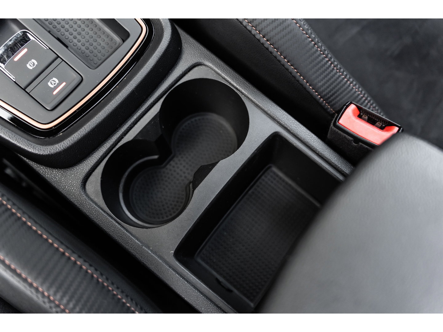 SEAT Leon ST 2.0 TSI CUPRA R 4DRIVE PANO CARBON BREMBO BEATS