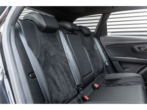 SEAT Leon ST 2.0 TSI CUPRA R 4DRIVE PANO CARBON BREMBO BEATS