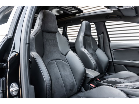 SEAT Leon ST 2.0 TSI CUPRA R 4DRIVE PANO CARBON BREMBO BEATS