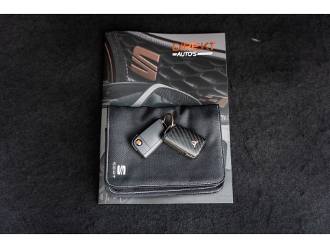 SEAT Leon ST 2.0 TSI CUPRA R 4DRIVE PANO CARBON BREMBO BEATS