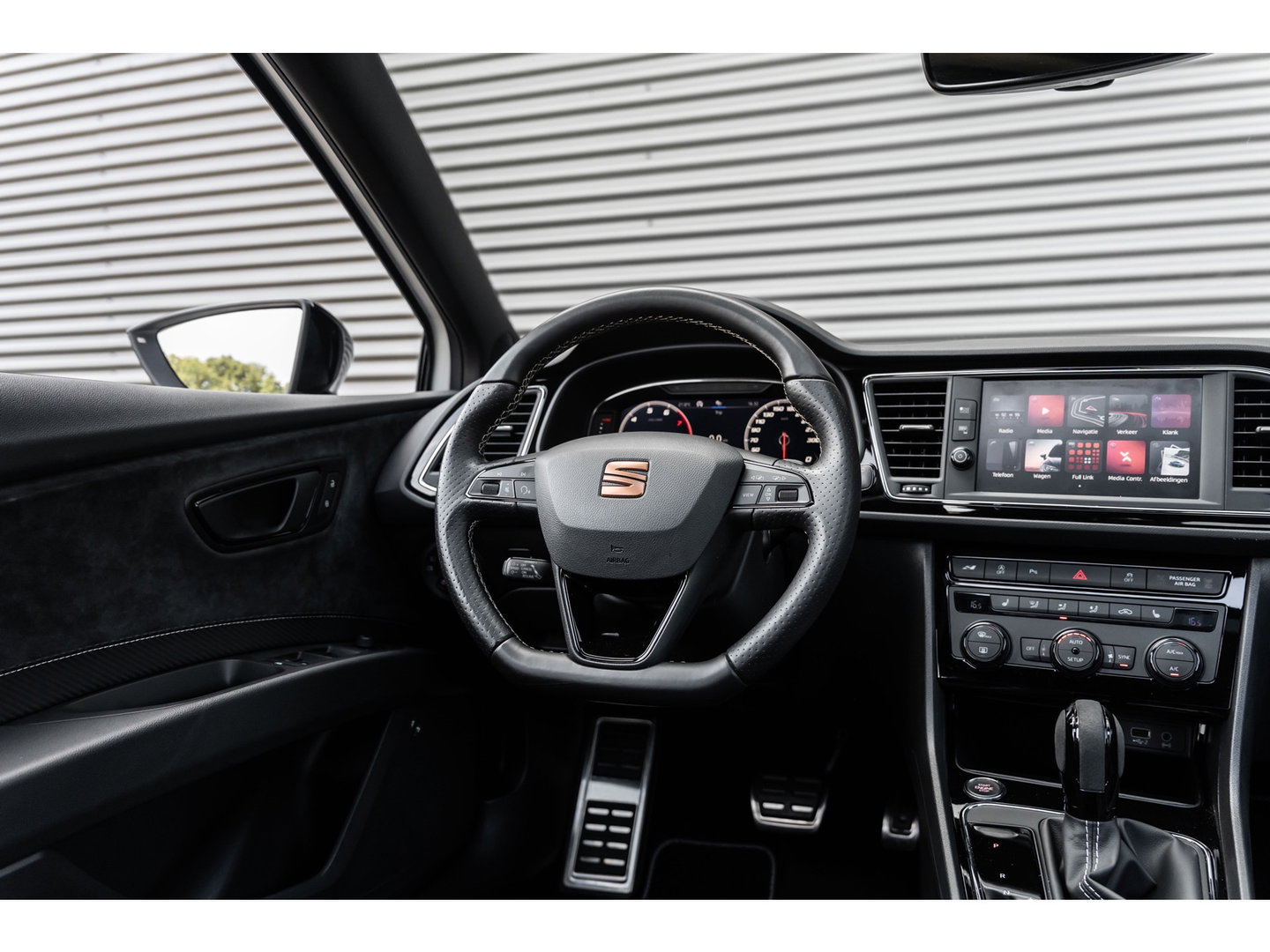 SEAT Leon 2.0 TSI CUPRA ULTIMATE PANO BEATS KEYLESS CAMERA