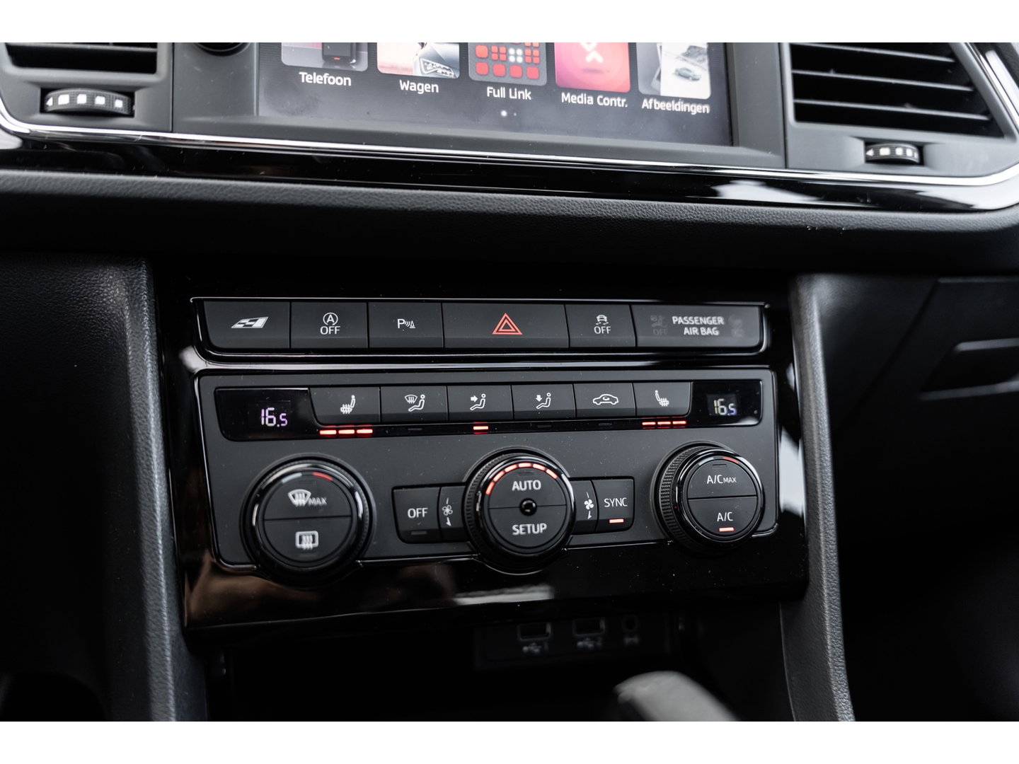 SEAT Leon 2.0 TSI CUPRA ULTIMATE PANO BEATS KEYLESS CAMERA