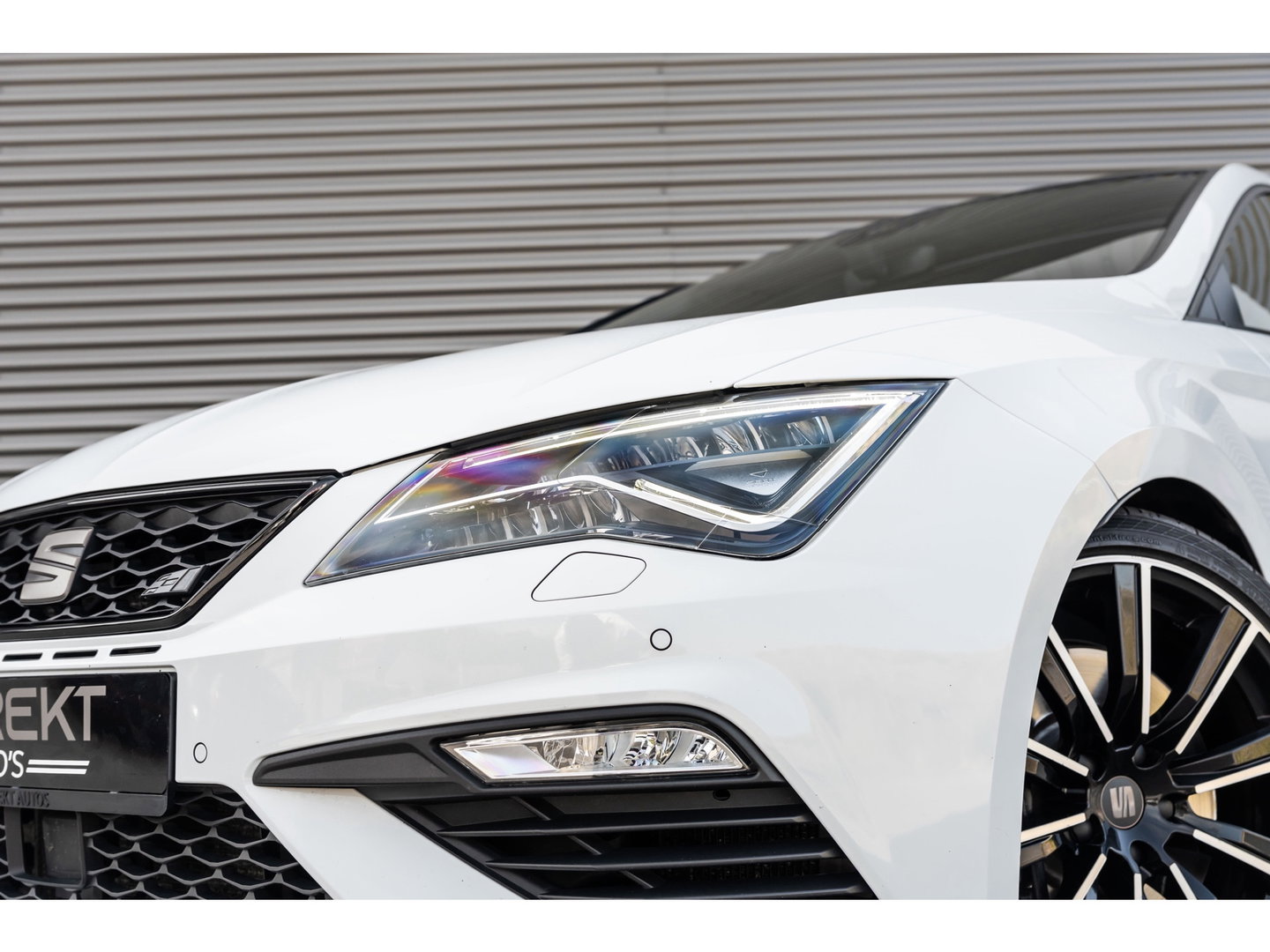 SEAT Leon 2.0 TSI CUPRA ULTIMATE PANO BEATS KEYLESS CAMERA