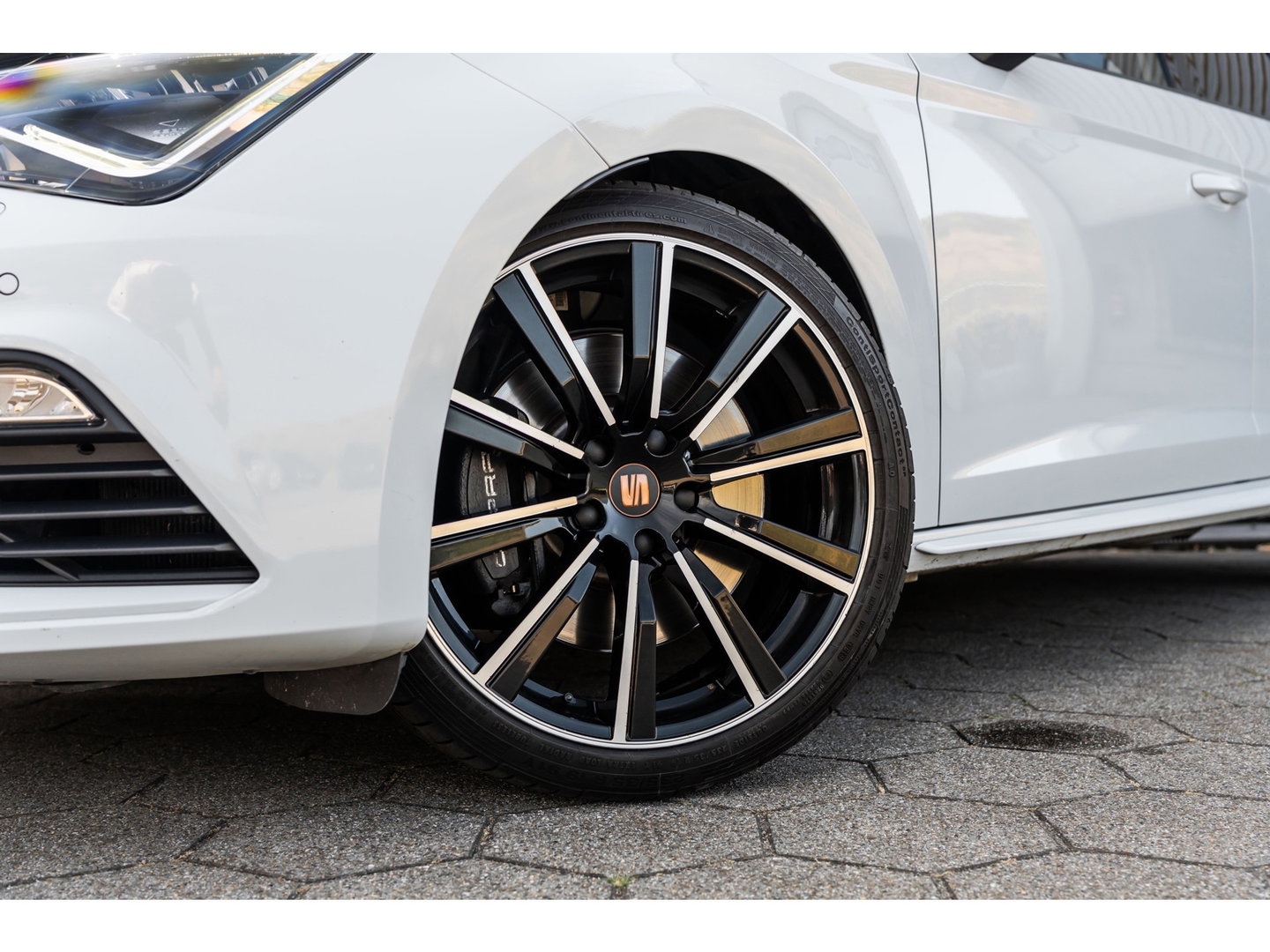 SEAT Leon 2.0 TSI CUPRA ULTIMATE PANO BEATS KEYLESS CAMERA