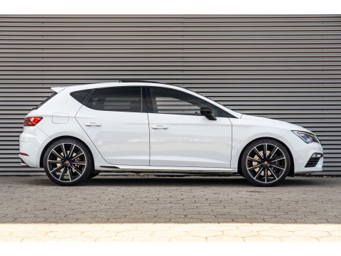 SEAT Leon 2.0 TSI CUPRA ULTIMATE PANO BEATS KEYLESS CAMERA
