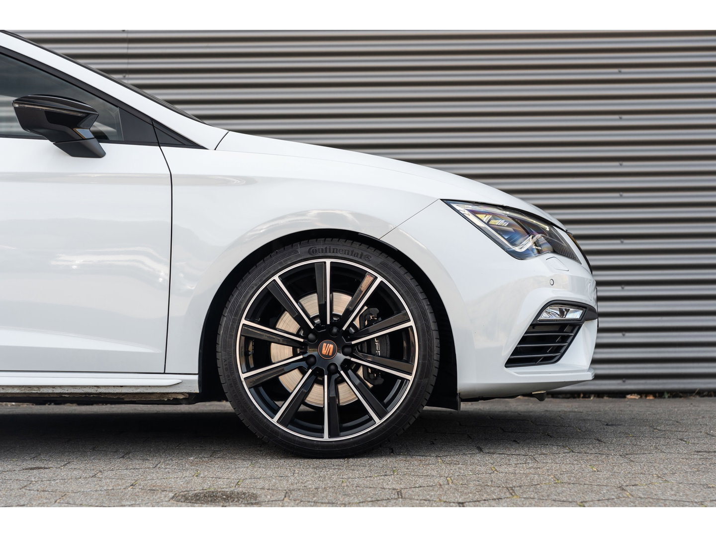 SEAT Leon 2.0 TSI CUPRA ULTIMATE PANO BEATS KEYLESS CAMERA