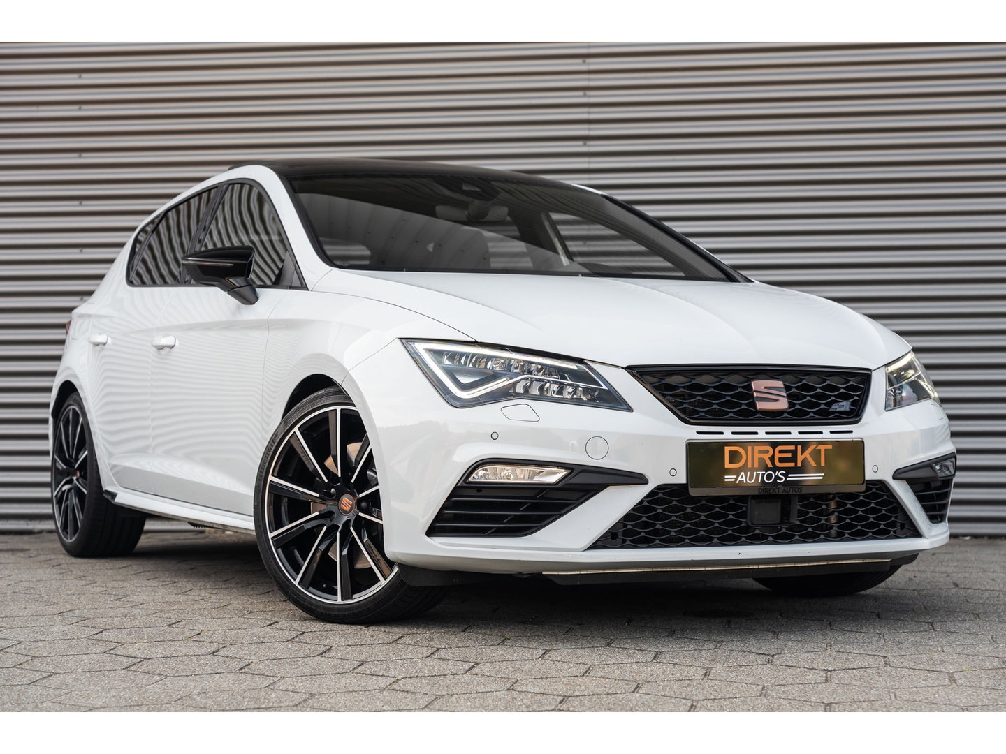 SEAT Leon 2.0 TSI CUPRA ULTIMATE PANO BEATS KEYLESS CAMERA