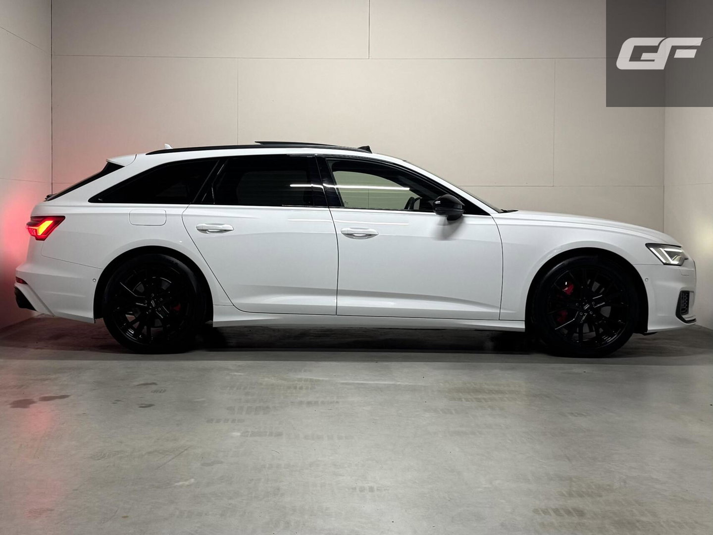 Audi A6 Avant 55 TFSIe Quattro Competition S-Line Pano Sfeer Memory 360º