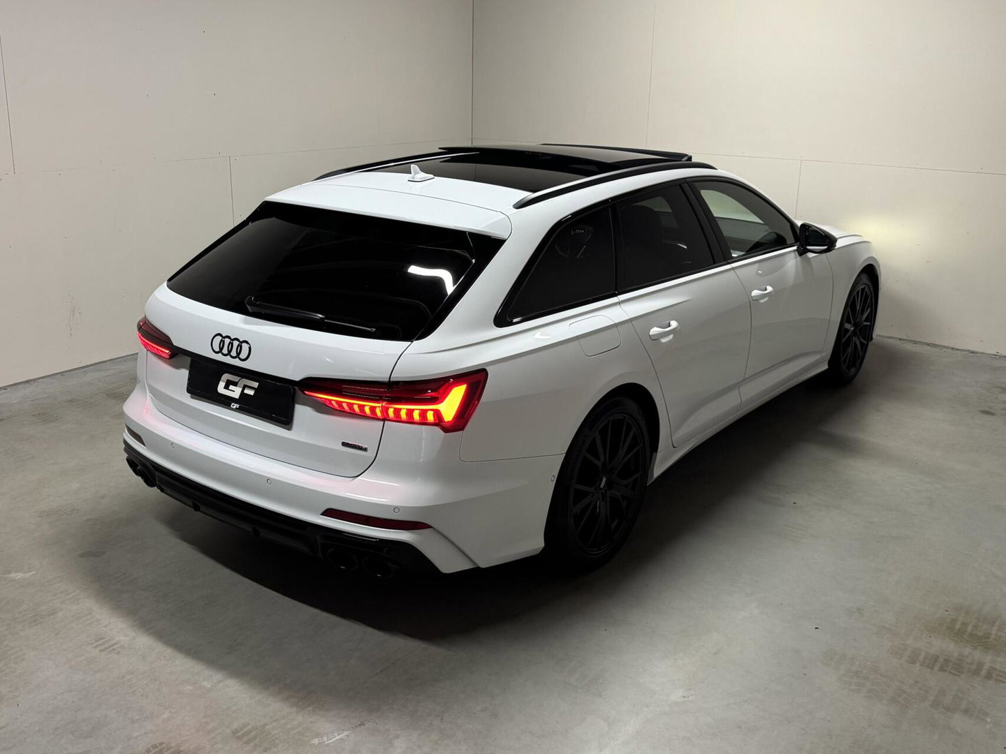 Audi A6 Avant 55 TFSIe Quattro Competition S-Line Pano Sfeer Memory 360º