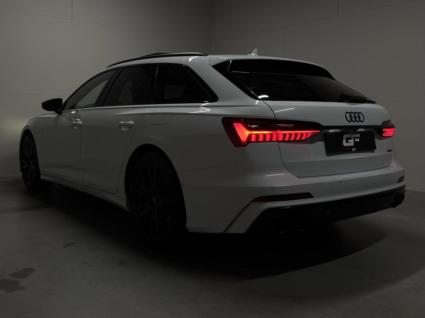 Audi A6 Avant 55 TFSIe Quattro Competition S-Line Pano Sfeer Memory 360º