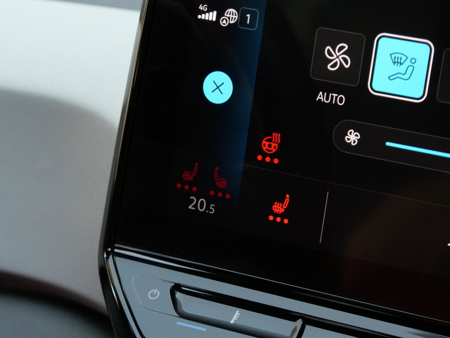 Volkswagen ID.3 58kWh PRO/ CAMERA/ MATRIX LED/ KEYLESS/ SOH 91%