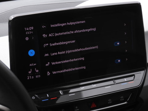 Volkswagen ID.3 58kWh PRO/ CAMERA/ MATRIX LED/ KEYLESS/ SOH 91%