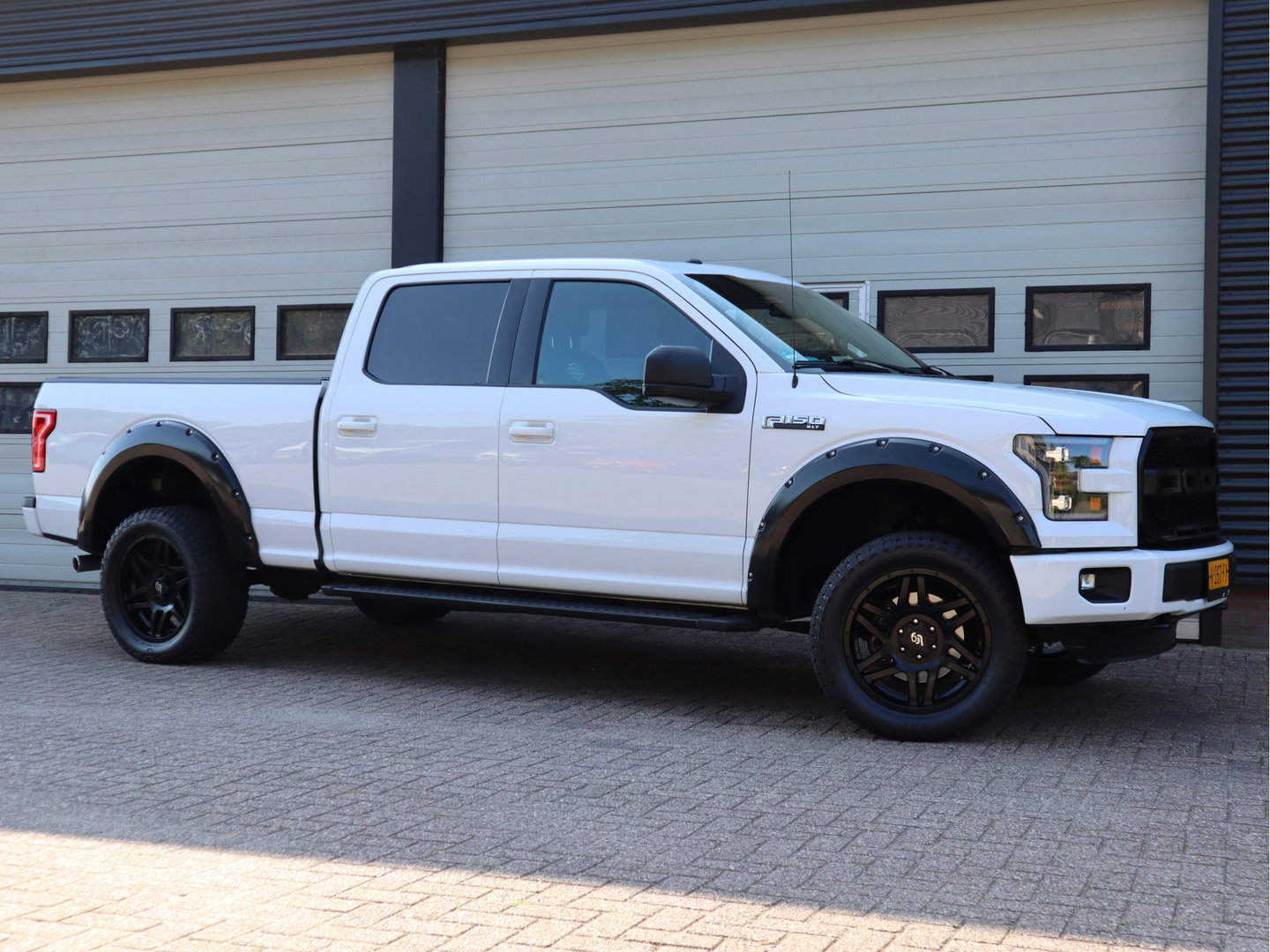 Ford USA F-150 3.5 V6 370pk 4X4 LPG Prins - OUTLAW - Pano - NL Auto