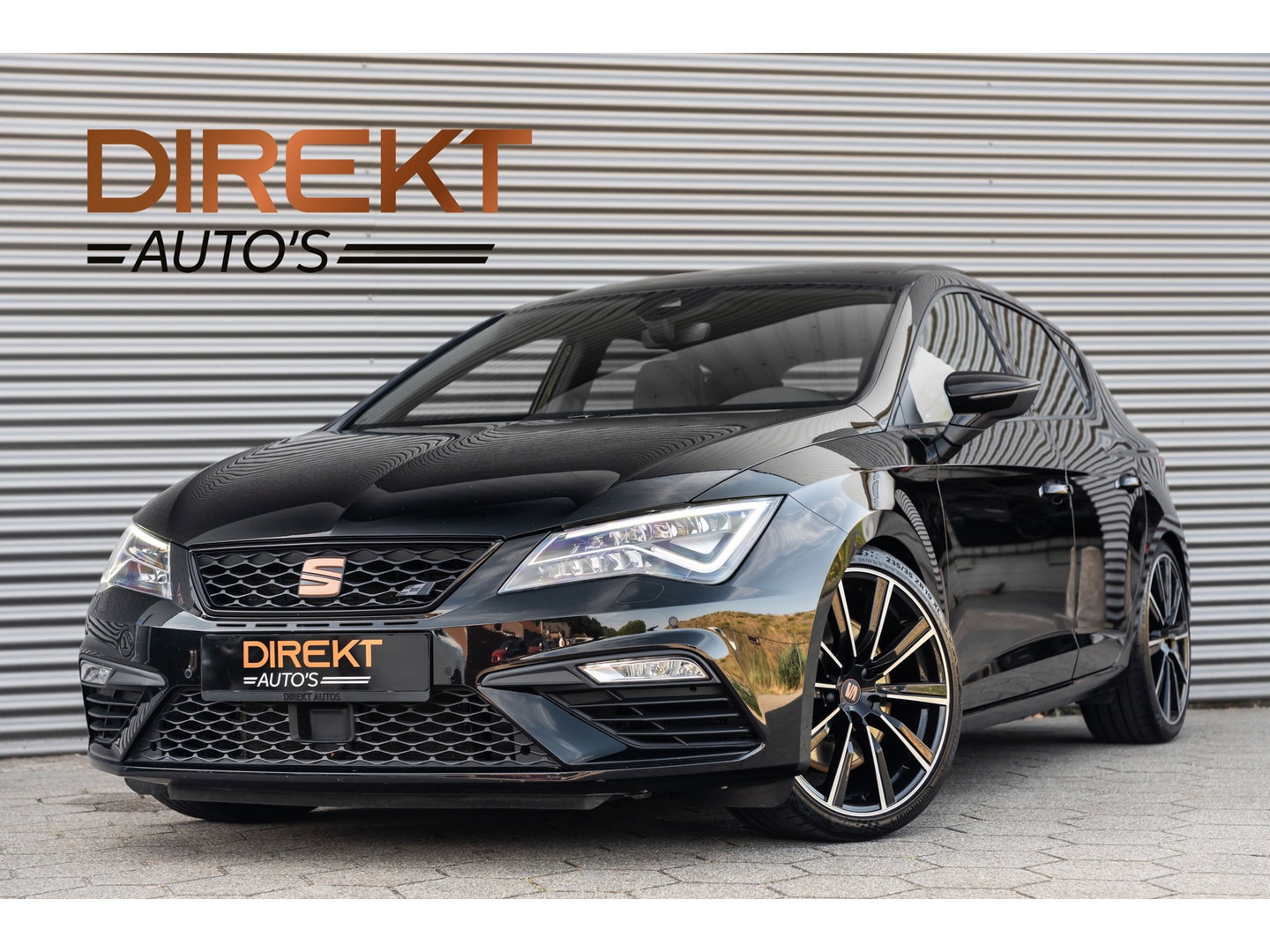 SEAT Leon 2.0 TSI CUPRA PANO BEATS KEYLESS CAMERA TREKHAAK