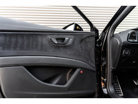 SEAT Leon 2.0 TSI CUPRA PANO BEATS KEYLESS CAMERA TREKHAAK