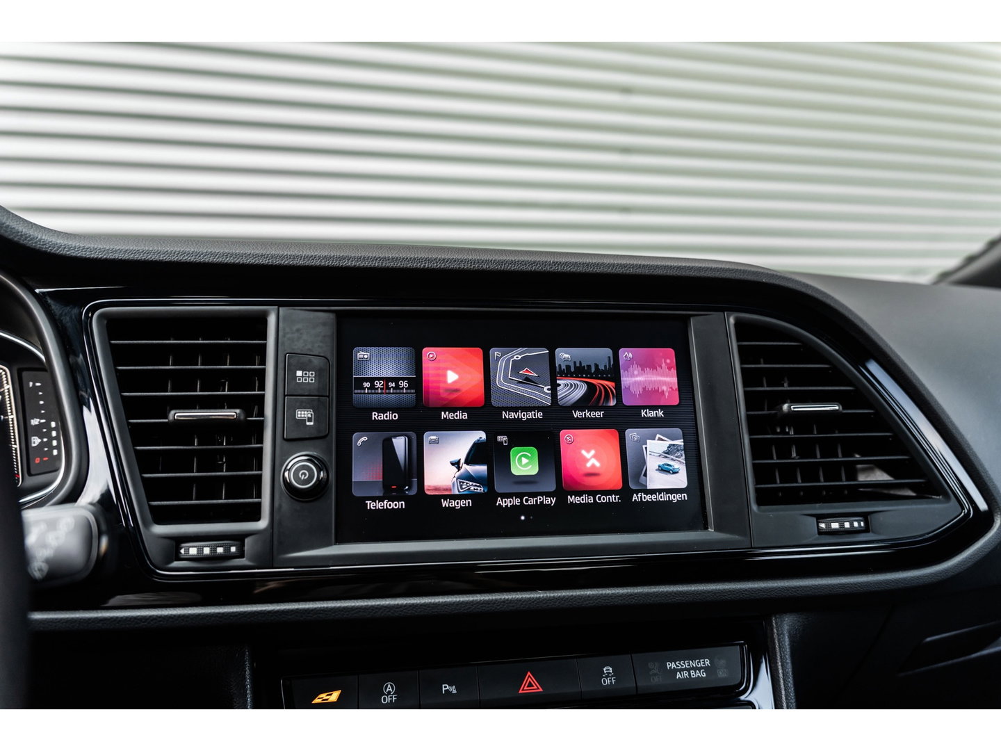 SEAT Leon 2.0 TSI CUPRA PANO BEATS KEYLESS CAMERA TREKHAAK