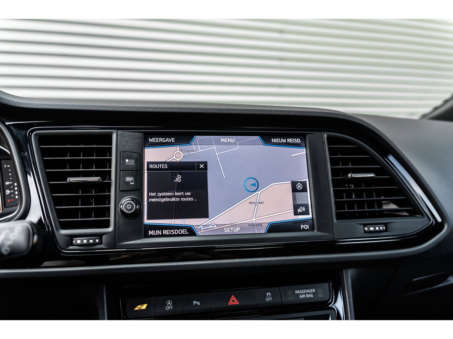 SEAT Leon 2.0 TSI CUPRA PANO BEATS KEYLESS CAMERA TREKHAAK