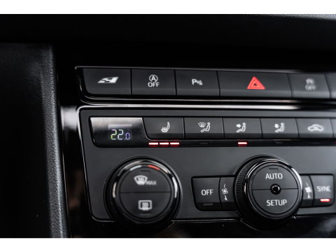 SEAT Leon 2.0 TSI CUPRA PANO BEATS KEYLESS CAMERA TREKHAAK