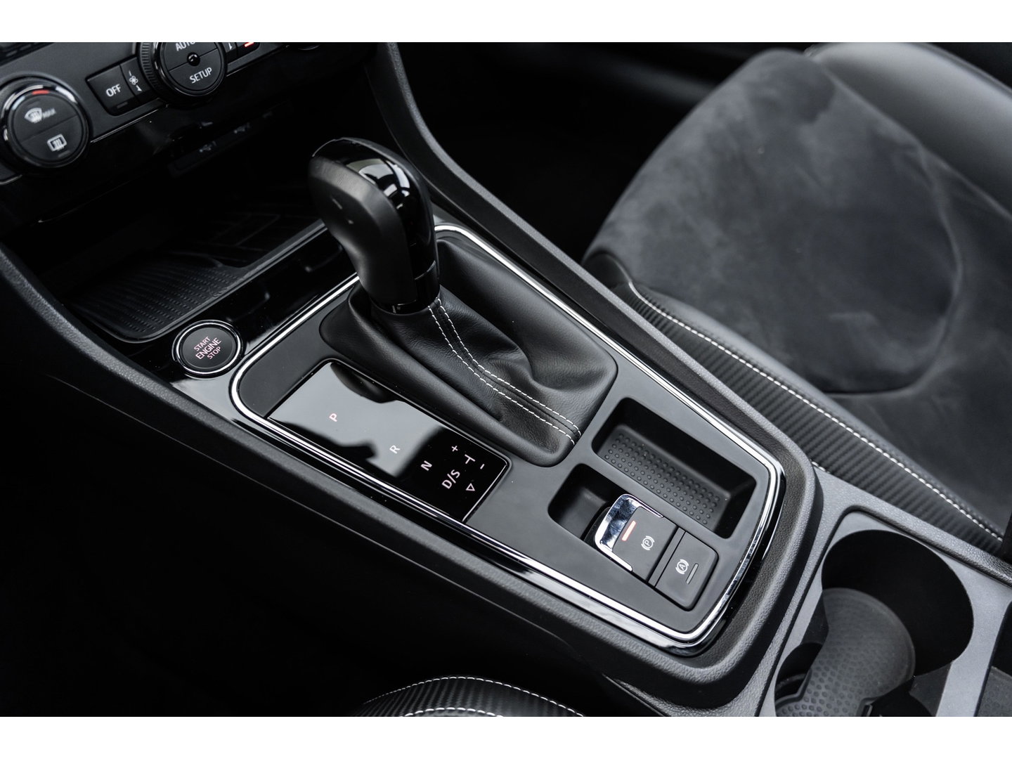 SEAT Leon 2.0 TSI CUPRA PANO BEATS KEYLESS CAMERA TREKHAAK