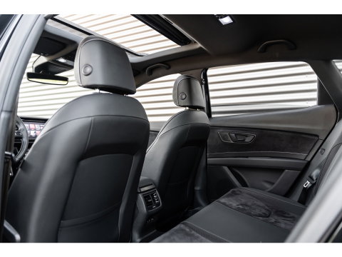 SEAT Leon 2.0 TSI CUPRA PANO BEATS KEYLESS CAMERA TREKHAAK